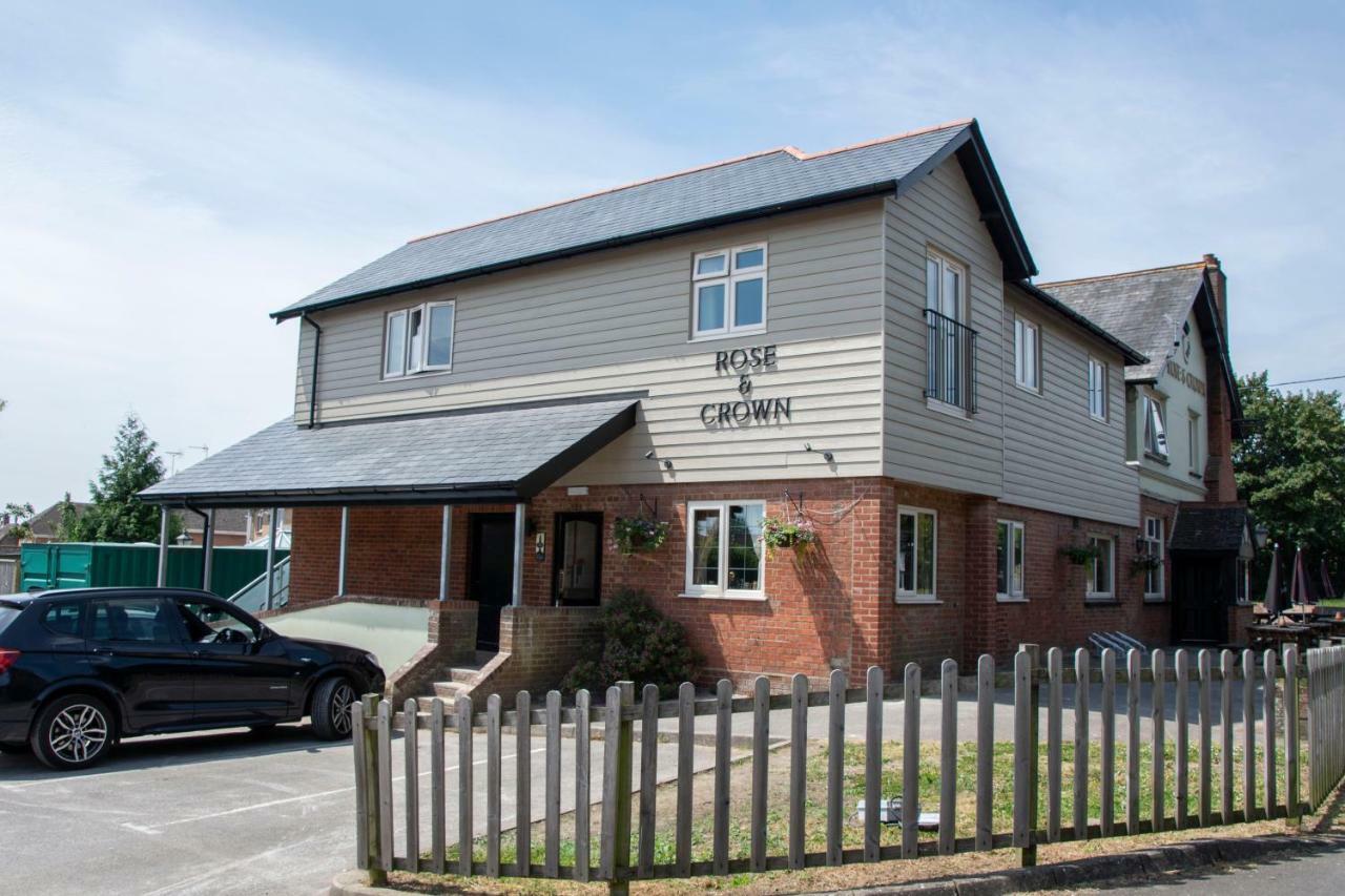 Hotel Rose And Crown Lytchett Matravers Exterior foto